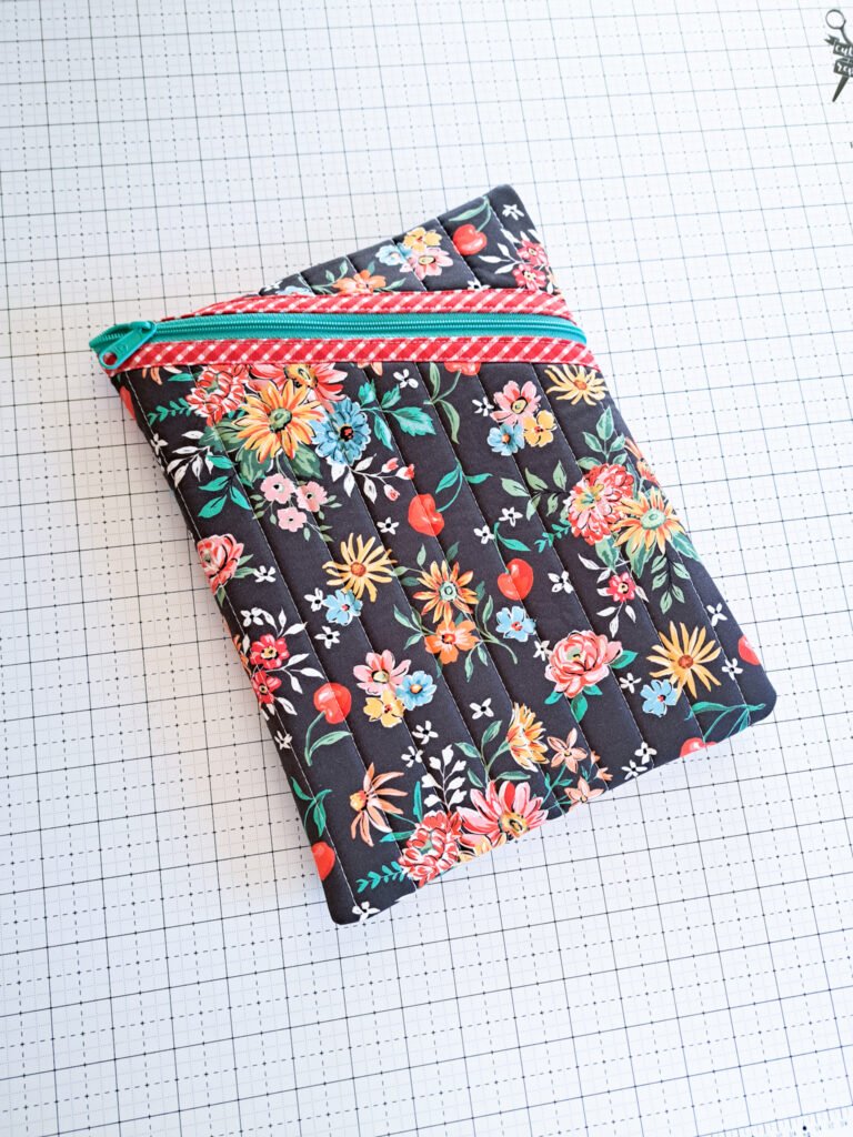 Hemingway Pouch